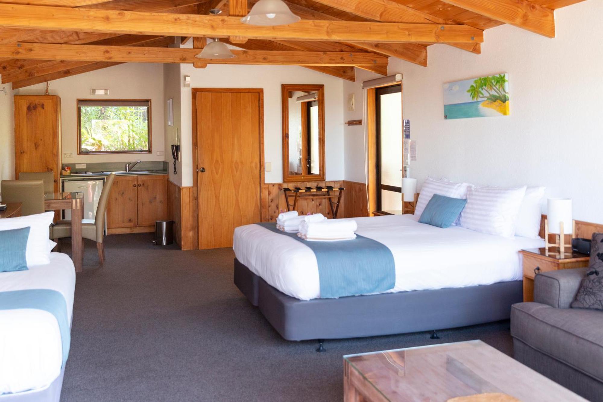 Kimi Ora Eco Resort Кайтеритери Екстериор снимка